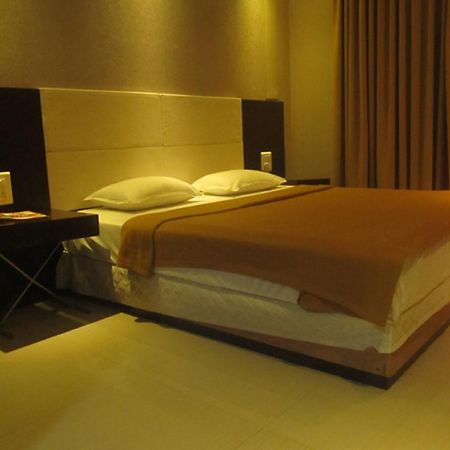 Hotel Blue Lagoon دامان المظهر الخارجي الصورة