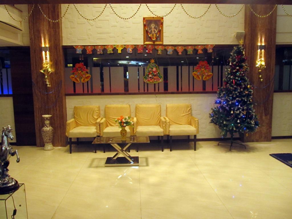 Hotel Blue Lagoon دامان المظهر الخارجي الصورة
