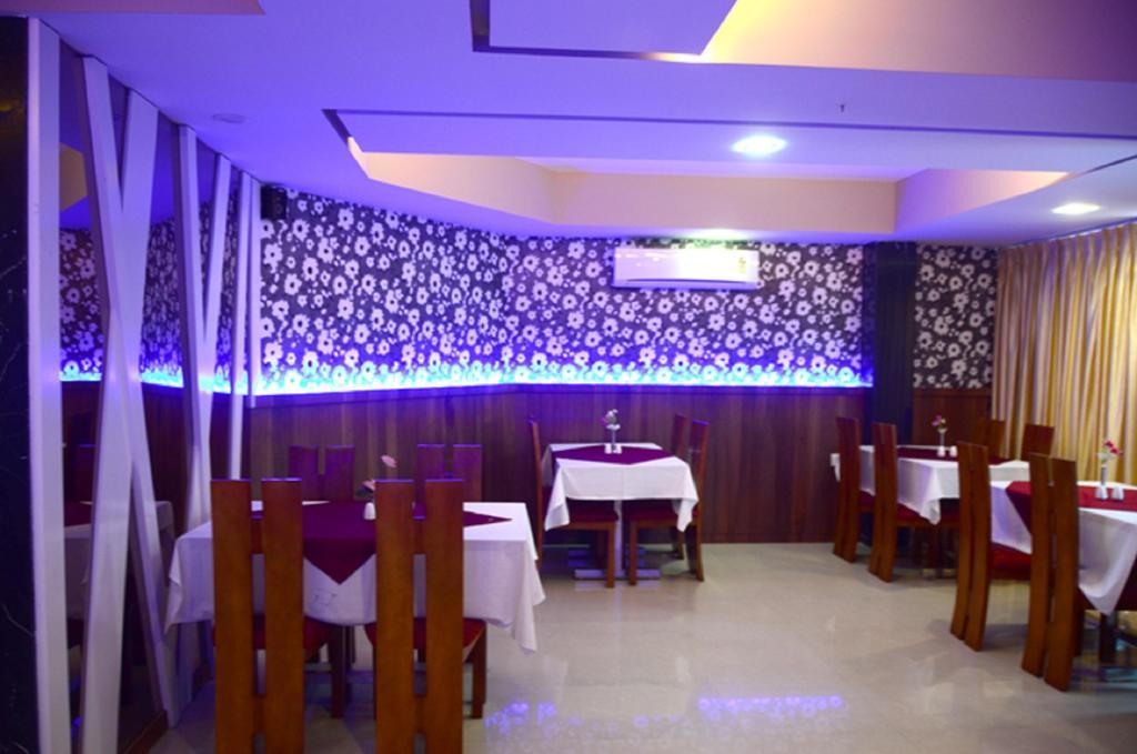 Hotel Blue Lagoon دامان المظهر الخارجي الصورة